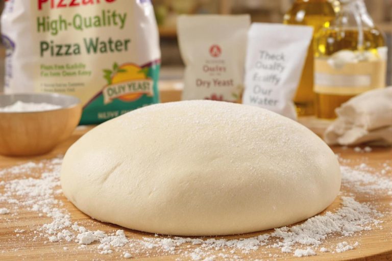 Comment réaliser une pâte à pizza maison moelleuse et épaisse ?.jpg