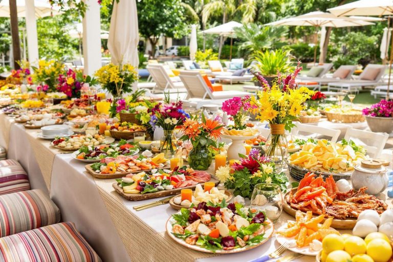 Comment organiser un buffet froid d'été en un clin d'œil, pour épater vos convives sans stress ni effort.jpg