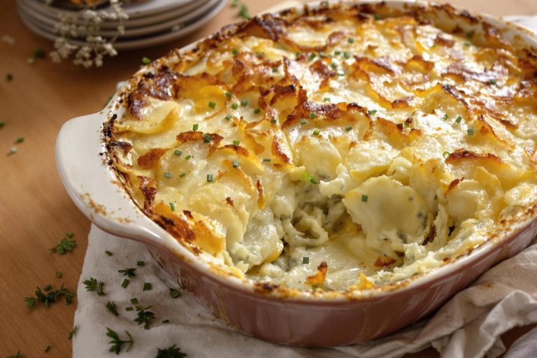 Gratin de pommes de terre Rattes au fromage bleu : recette savoureuse.jpg